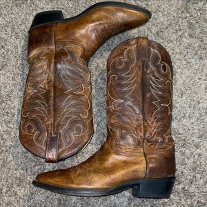 Justin Cowboy boots women size 10.5 D style 1567